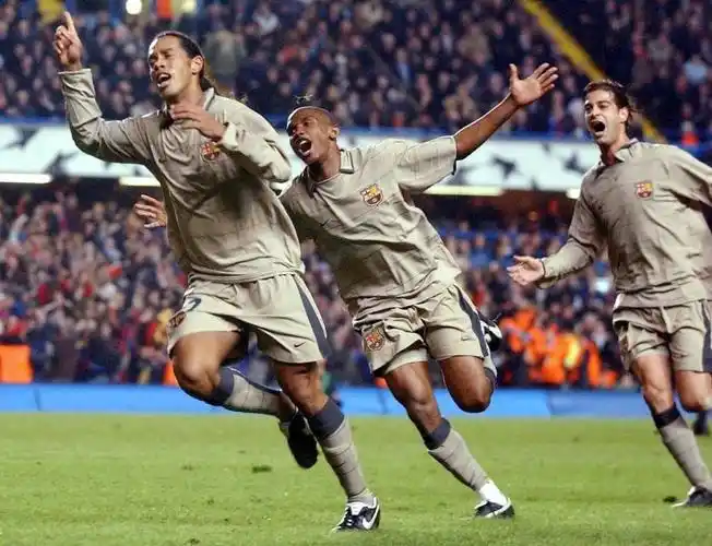 成为国内外 成为国内外